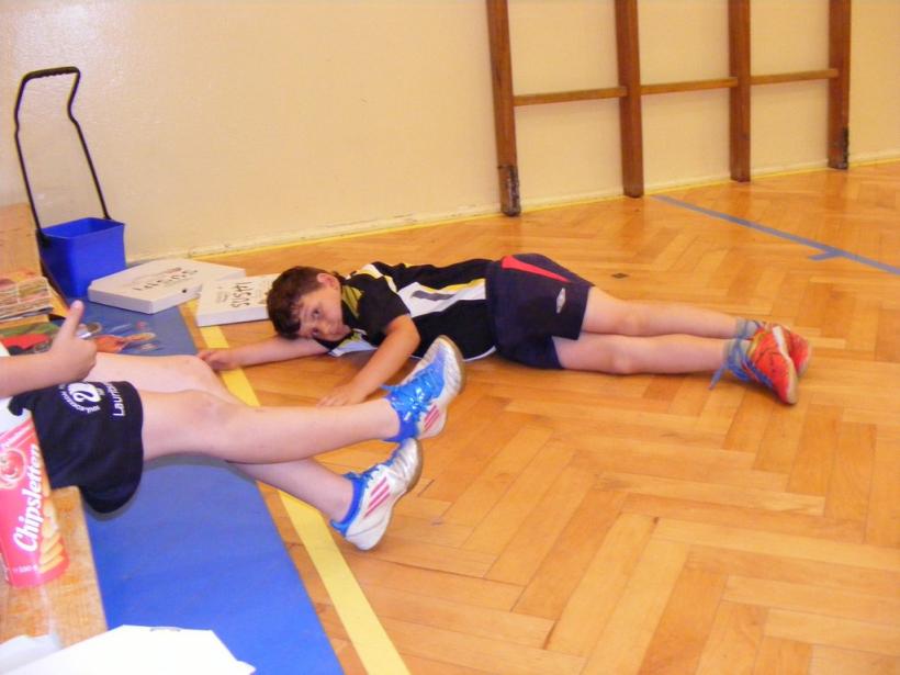 Noc z tenisem stołowym