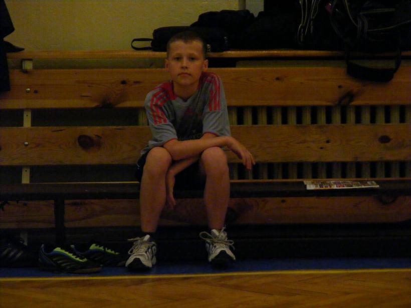 Noc z tenisem stołowym