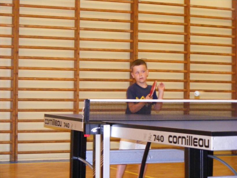 Noc z tenisem stołowym