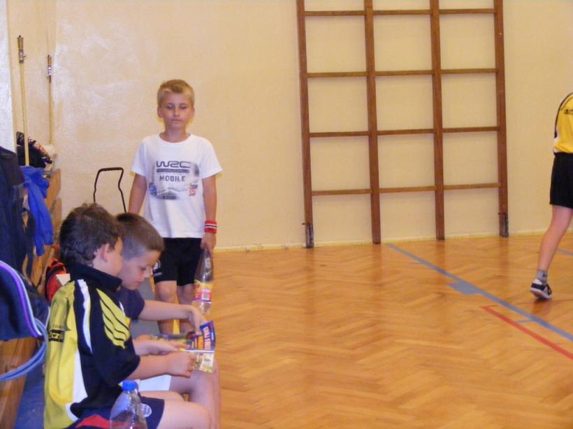 Noc z tenisem stołowym