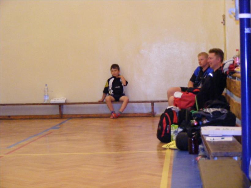 Noc z tenisem stołowym