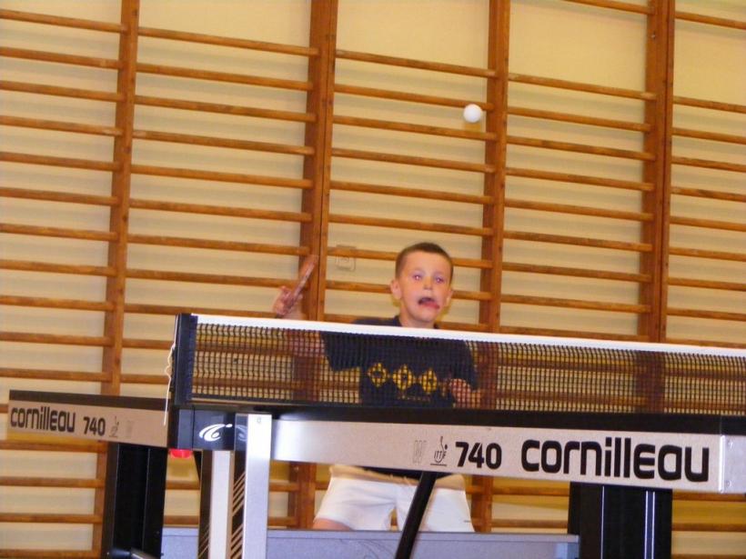 Noc z tenisem stołowym