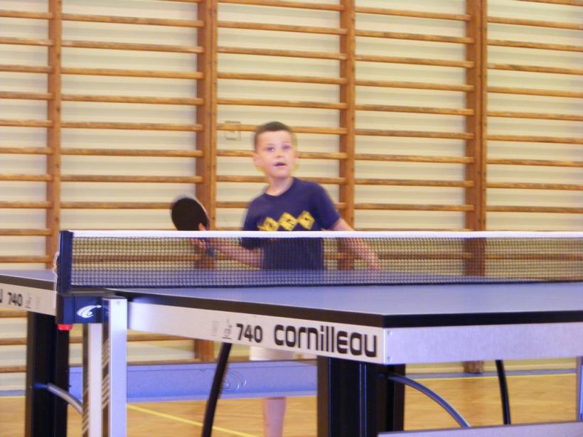 Noc z tenisem stołowym