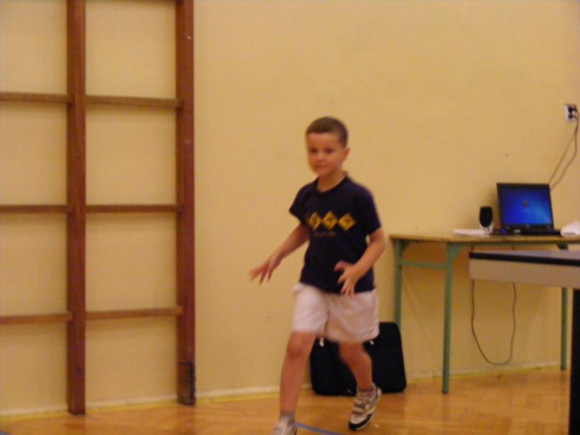 Noc z tenisem stołowym